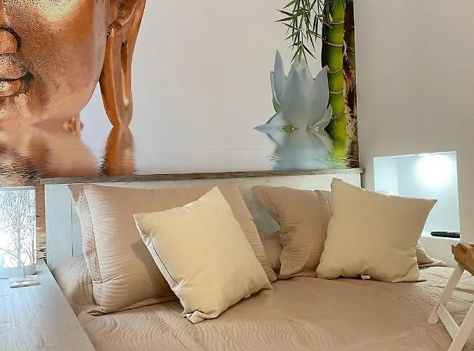 Apartment Inside The Wave Ii *