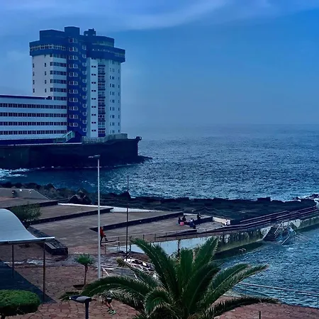 Inside The Wave Ii Daire *